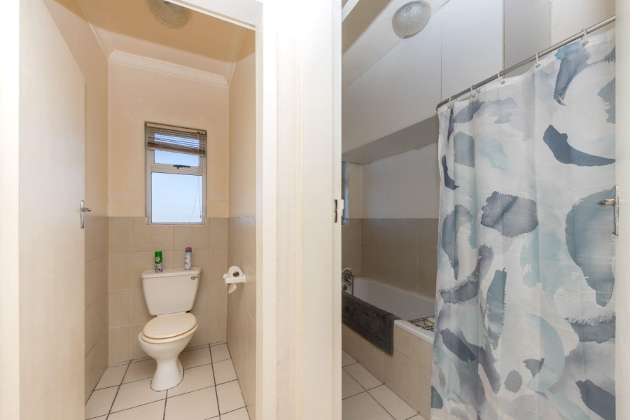 2 Bedroom Property for Sale in Green Point Western Cape
